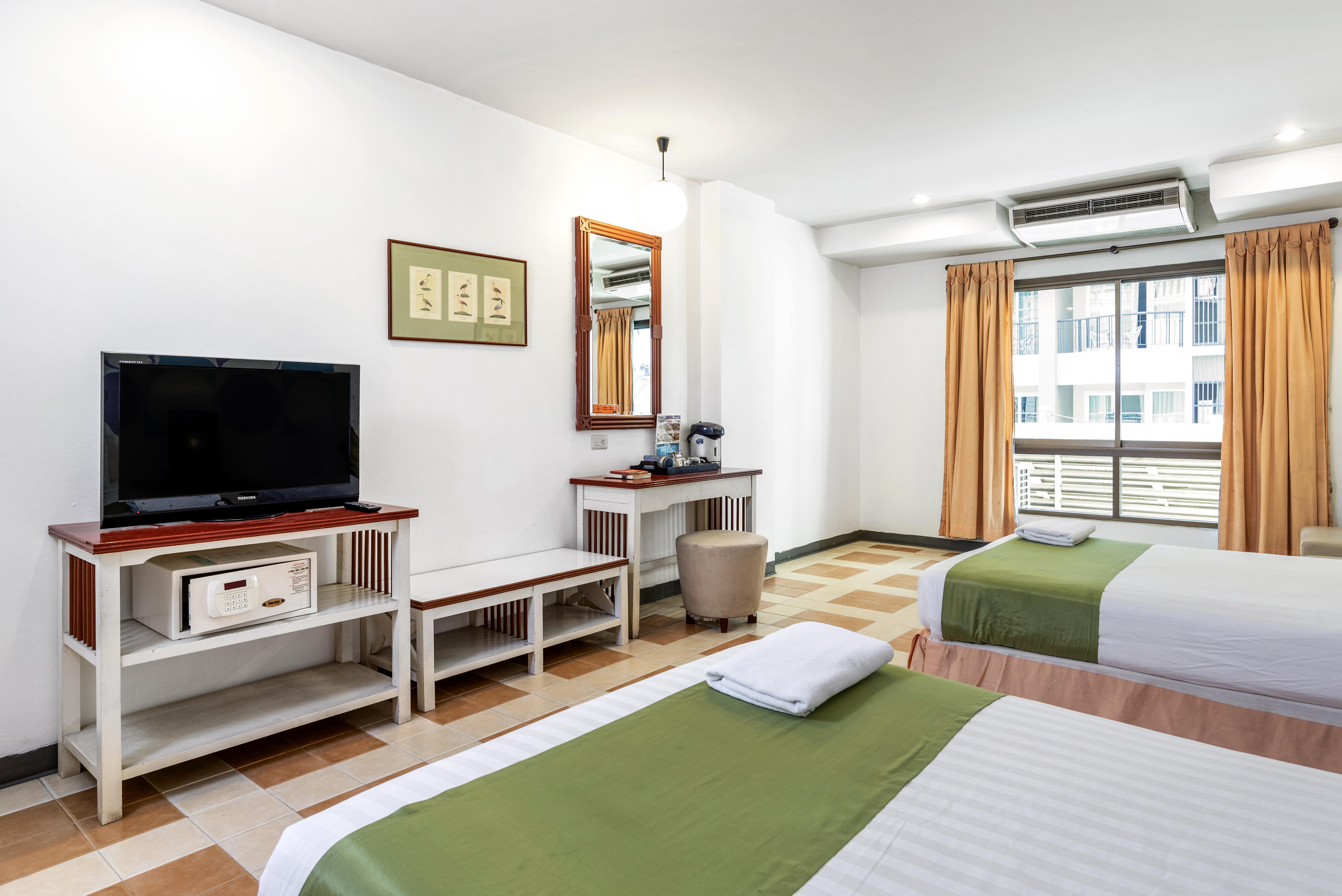 Sawasdee Sea View Hotell Pattaya Exteriör bild